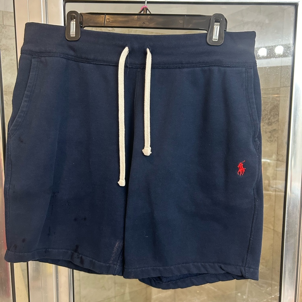 Shorts - Picture 2 of 3
